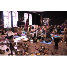 <p><b>ATELIER DECOUVERTE FONDAMENTALE</b><br>
Les Bols Chantants Himalayens et Planétaires dans les Thérapies et Soins Sonores<br>
Par Govinda Prasad Tiwari</p>
